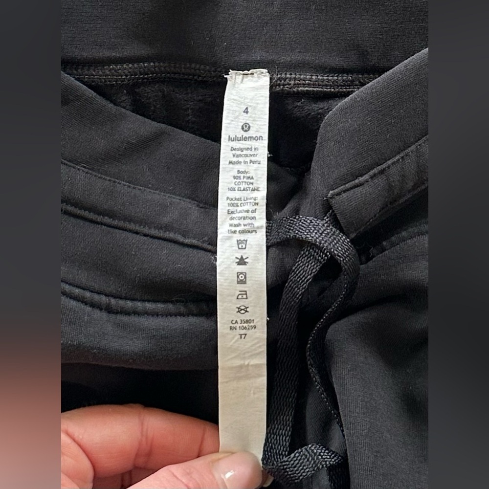 đź–¤ Lululemon Ready to Rulu Jogger | Black | Size 4 - Picture 4 of 8